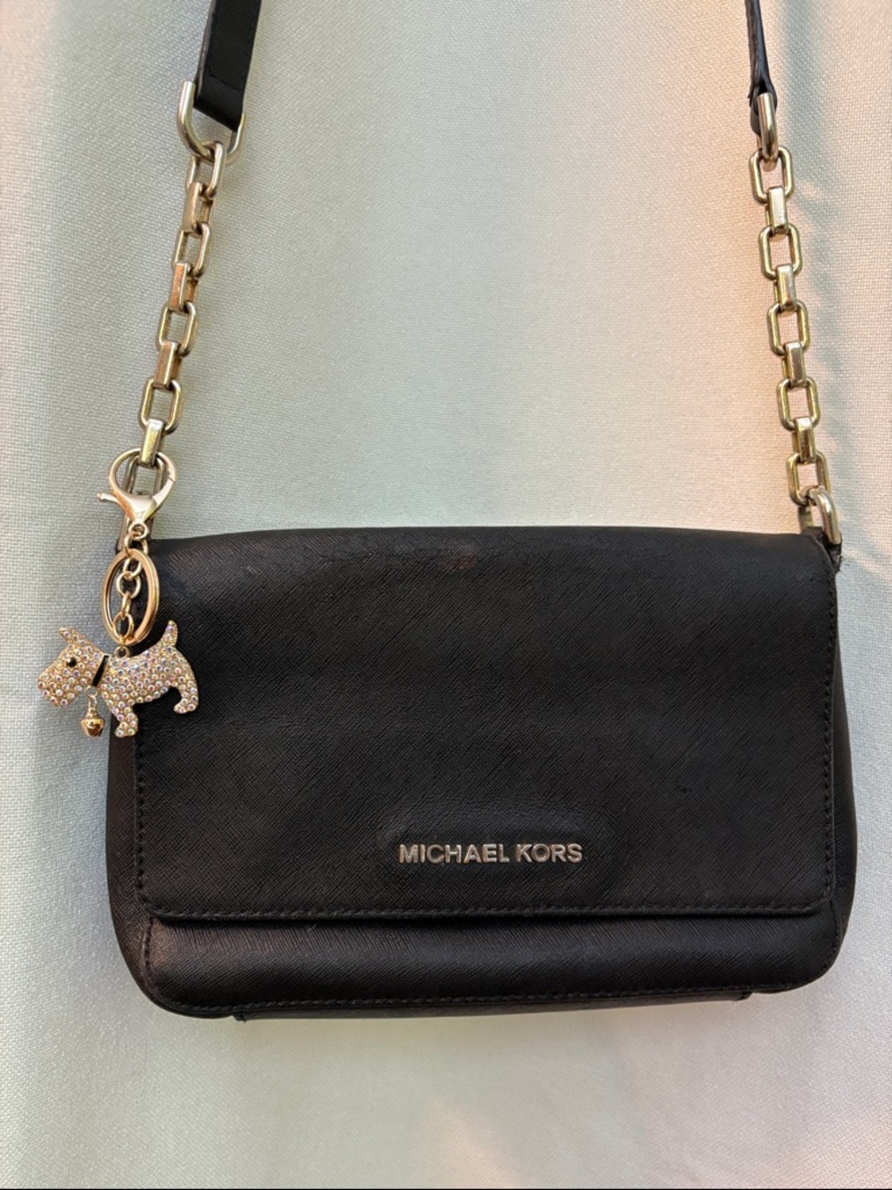 đź‘› Michael Kors Black Crossbody with Gold Hardwaređź‘› - Picture 1 of 13